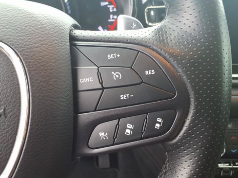Used 2023 Dodge Durango GT AWD/4WD image 29