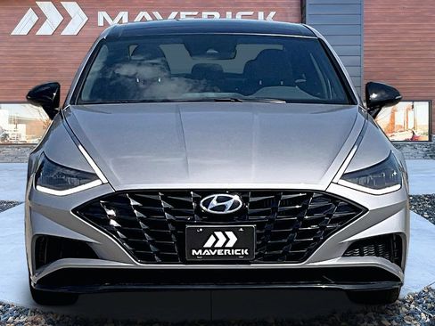 Used 2023 Hyundai Sonata SEL Plus FWD image 2