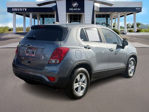 Used 2020 Chevrolet Trax LS image 3
