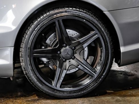 Used 2011 Mercedes-Benz SL 550 w/ Premium I Pkg image 41