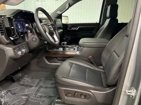 Certified 2025 GMC Sierra 1500 SLT w/ SLT Premium Plus Package image 13