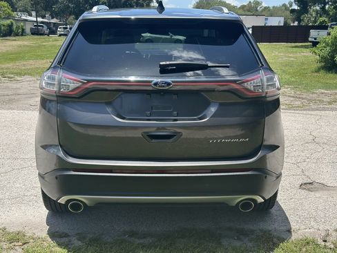 Used 2017 Ford Edge Titanium w/ Technology Package FWD image 13