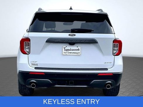 Used 2021 Ford Explorer XLT w/ Equipment Group 202A image 6