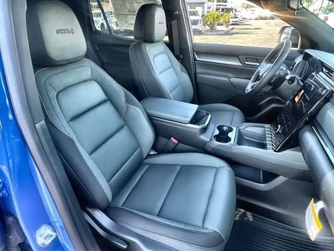New 2026 GMC Terrain AT4 AWD/4WD image 29