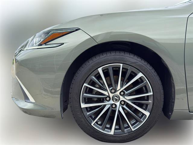 Used 2022 Lexus ES 350 w/ Premium Package FWD image 4
