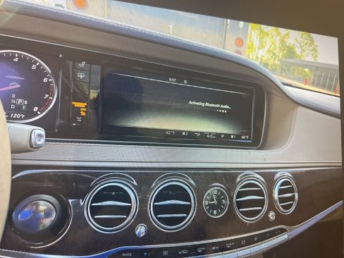 Used 2015 Mercedes-Benz S 550 4MATIC Sedan image 12