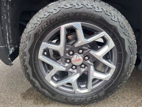 Used 2023 GMC Sierra 1500 SLT w/ SLT Premium Package image 13