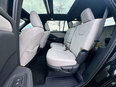 Used 2025 Lexus TX 350 AWD image 32