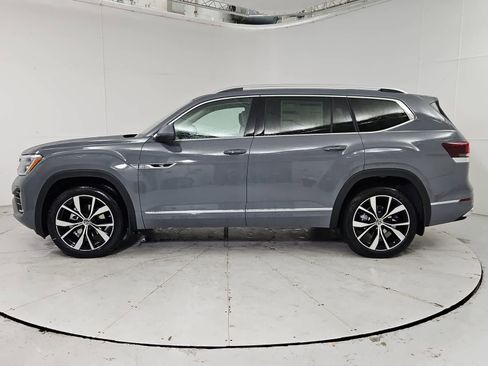 New 2026 Volkswagen Atlas SEL Premium R-Line AWD/4WD image 3