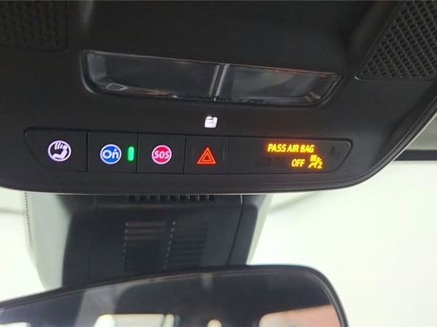 Used 2026 Chevrolet Equinox LT AWD/4WD image 26