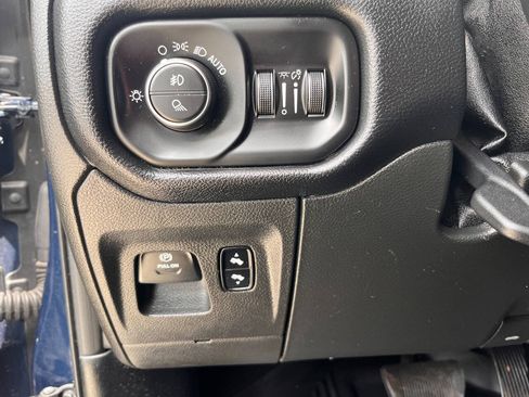 Used 2019 RAM 1500 Big Horn AWD/4WD image 27