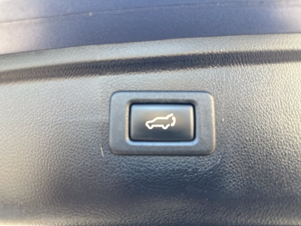 Used 2017 Subaru Outback 2.5i Limited AWD/4WD image 21