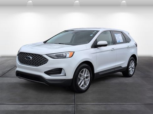 Used 2024 Ford Edge SEL AWD/4WD image 4