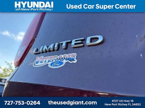 Used 2019 Ford Explorer Limited w/ Class II Trailer Tow Package FWD image 5