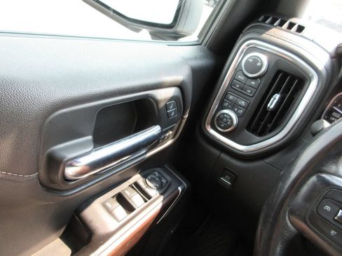 Used 2019 GMC Sierra 1500 SLT w/ SLT Premium Package AWD/4WD image 30
