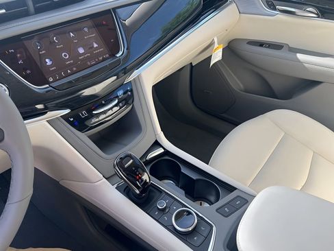 New 2025 Cadillac XT6 Premium Luxury w/ Technology Package image 35