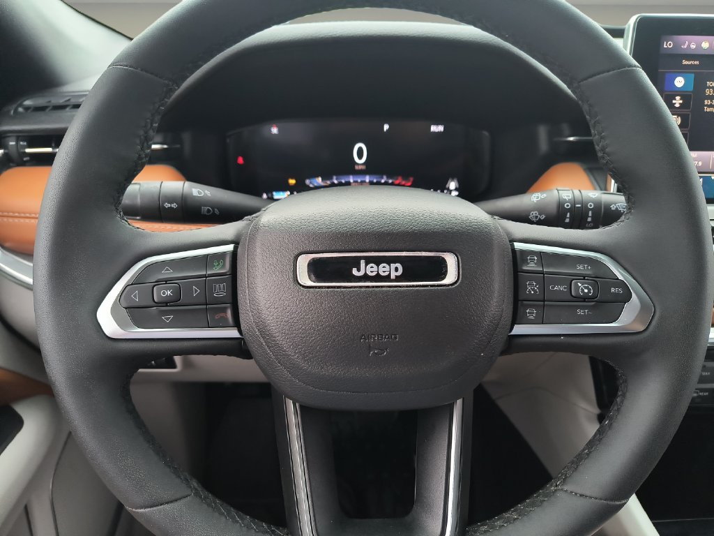 Used 2024 Jeep Compass Limited w/ Elite Group AWD/4WD image 18