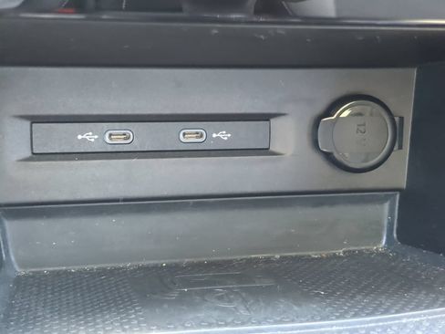 Certified 2023 Volkswagen Taos SE FWD image 23