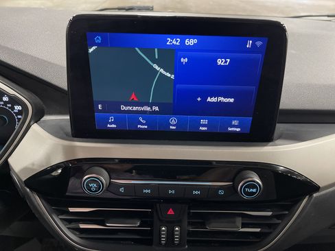 Used 2022 Ford Escape SE image 20