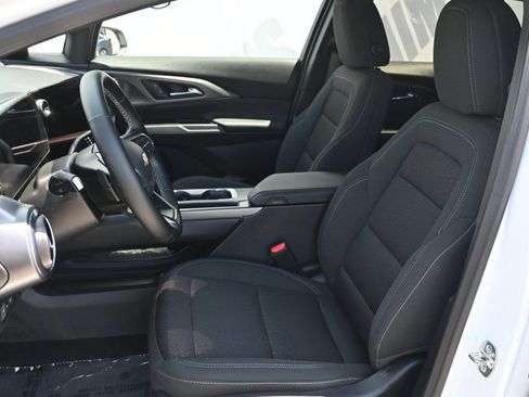 Used 2025 Chevrolet Equinox EV LT w/ Comfort Package FWD image 14