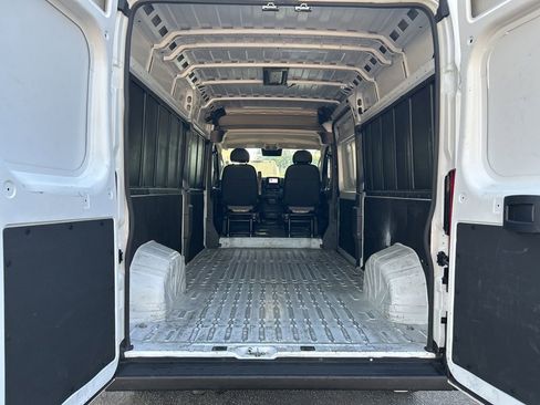 Used 2025 RAM ProMaster 2500 w/ Convenience Group FWD image 35