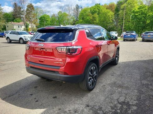 Used 2024 Jeep Compass Limited AWD/4WD image 6