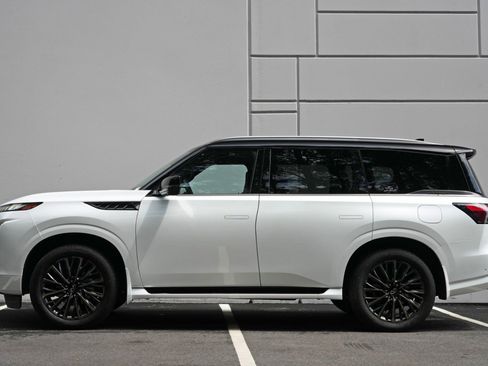Used 2026 INFINITI QX80 Autograph w/ Premium Cargo Package AWD/4WD image 9