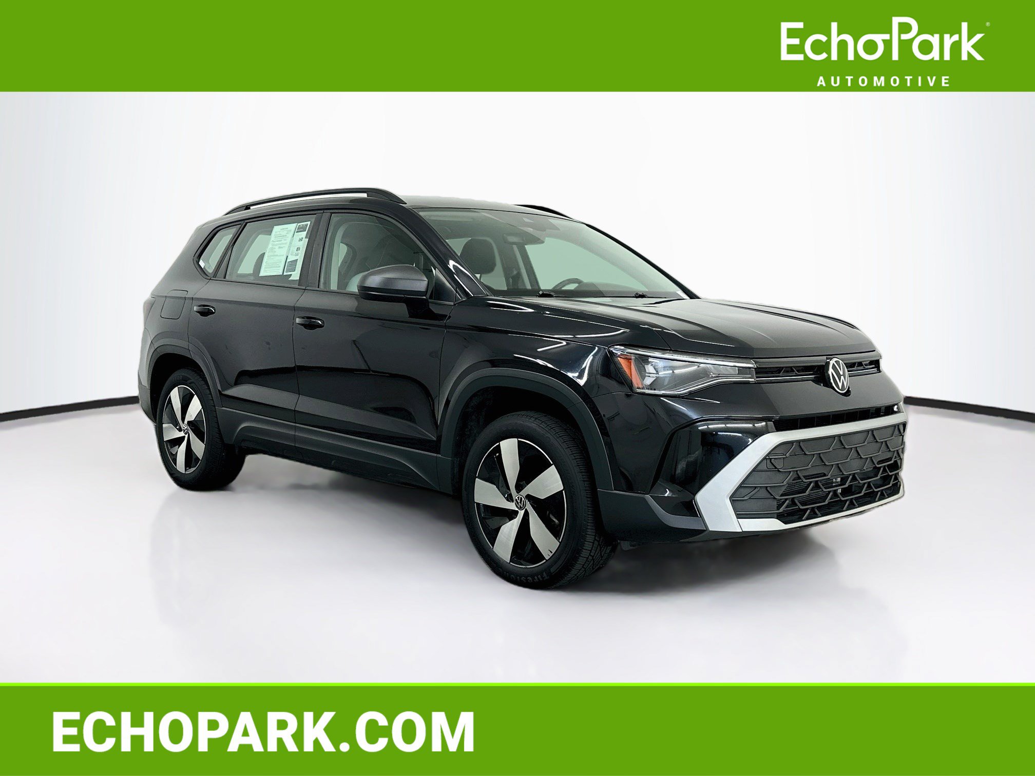 Used 2025 Volkswagen Taos S AWD/4WD image 1