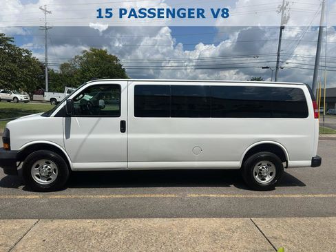 Used 2019 Chevrolet Express 3500 LS RWD image 7