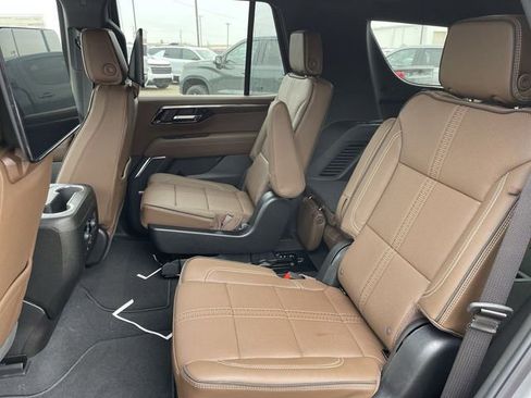 New 2026 Chevrolet Tahoe High Country AWD/4WD image 23