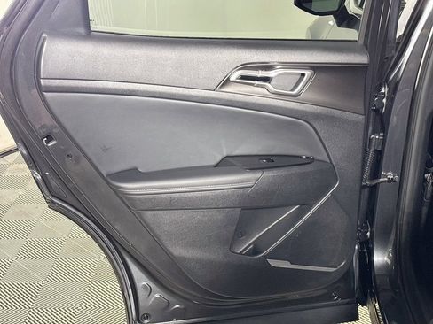 Used 2023 Kia Sportage EX AWD/4WD image 19