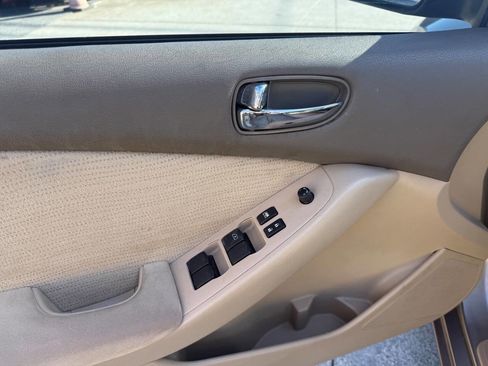 Used 2011 Nissan Altima 2.5 S image 18