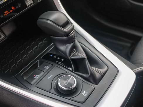 Certified 2023 Toyota RAV4 XLE w/ Convenience Package image 20