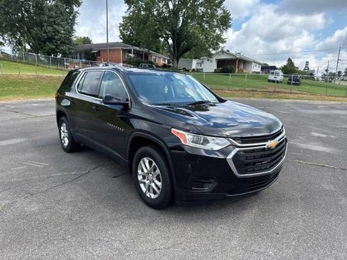 Used 2020 Chevrolet Traverse LS w/ LPO, Floor Liner Package FWD image 2