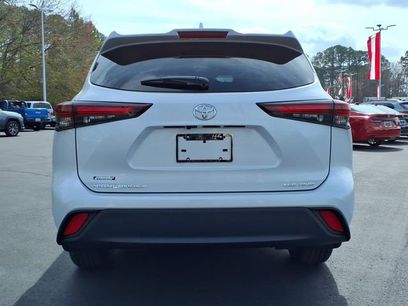 New 2026 Toyota Highlander XLE