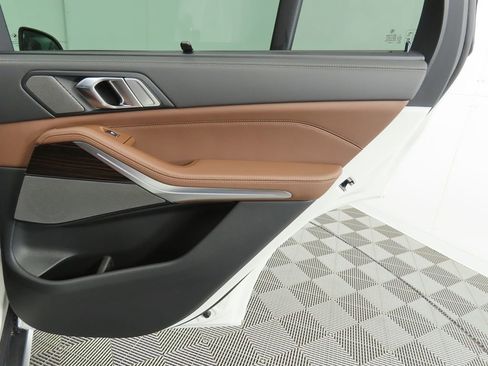 New 2026 BMW X5 xDrive40i w/ Climate Comfort Package image 27