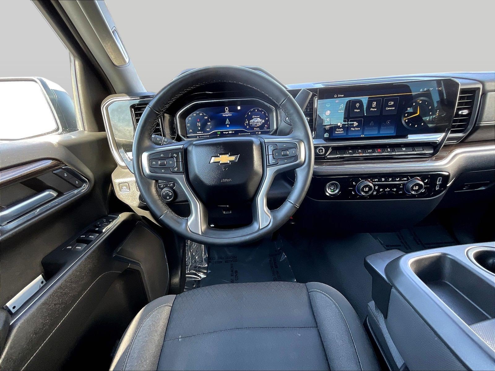 Used 2023 Chevrolet Silverado 1500 LT AWD/4WD image 12