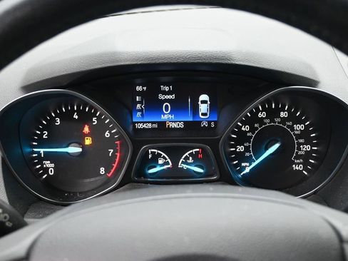 Used 2017 Ford Escape Titanium FWD image 12