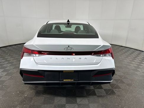 Certified 2024 Hyundai Elantra SEL image 4