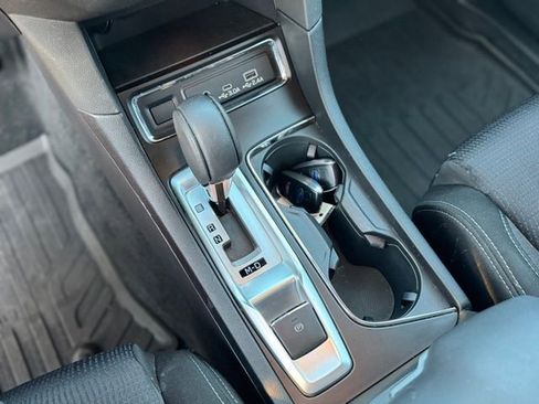 Used 2024 Subaru Ascent Premium w/ Convenience Package image 27