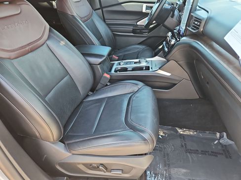 Used 2023 Ford Explorer Platinum w/ Technology Package AWD/4WD image 27