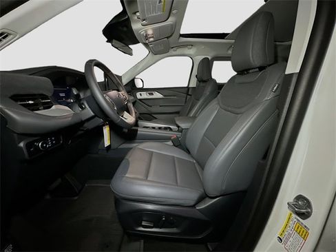 New 2026 Ford Explorer Active w/ Active Comfort Package image 14