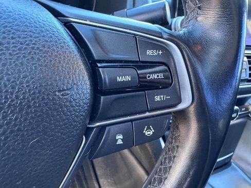 Used 2018 Honda Accord Sport image 21