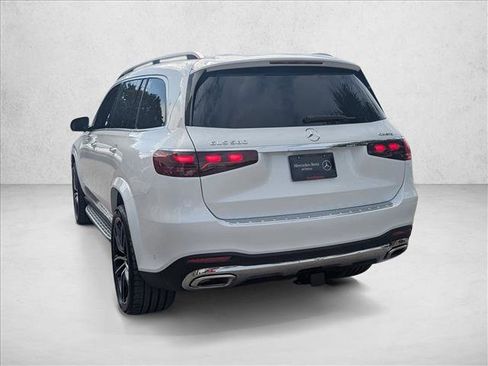 New 2026 Mercedes-Benz GLS 580 4MATIC image 8