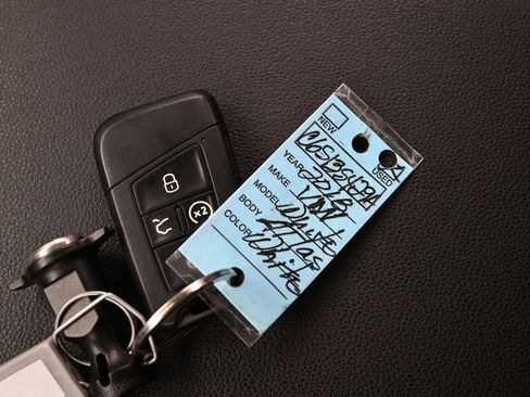 Used 2018 Volkswagen Atlas SEL Premium image 22