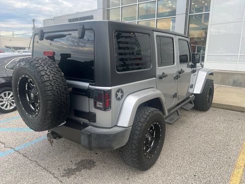 Used 2016 Jeep Wrangler Unlimited Sport AWD/4WD image 6