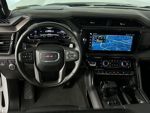 Used 2025 GMC Sierra 1500 AT4 image 13
