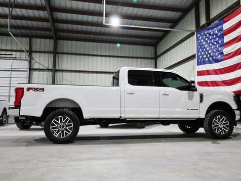 Used 2019 Ford F350 Lariat w/ Lariat Ultimate Package AWD/4WD image 13