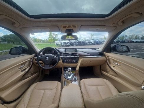 Used 2013 BMW 328i xDrive Sedan AWD/4WD image 18