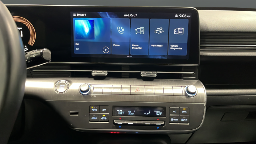 Used 2025 Hyundai Kona SEL AWD/4WD image 12